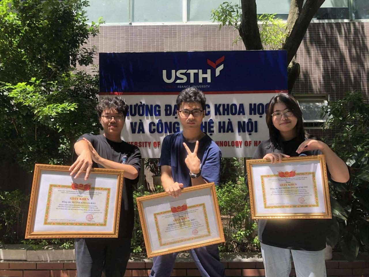 USTH award team